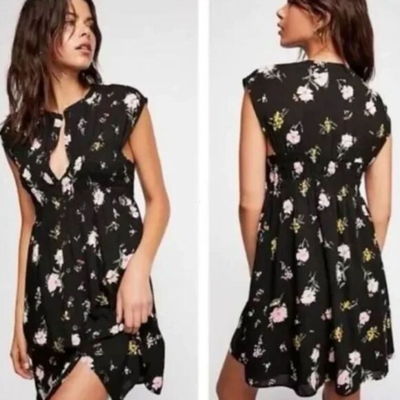 Free People Women's Dress Greatest Day Smocked Mini Black Floral Size Medium